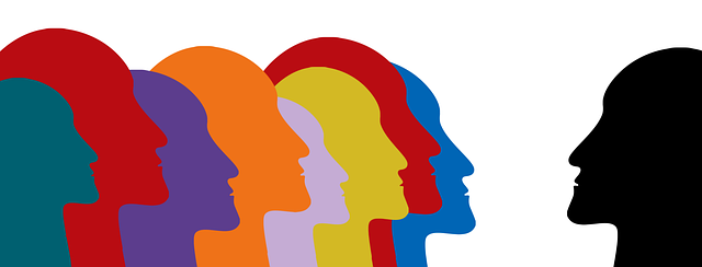 comment les fake news influencent l'opinion publique